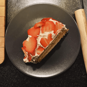 草莓朱古力奶油蛋糕
蛋糕材料： 
...