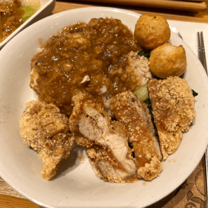 小伊甸嘅Set Lunch 非常豐富～...