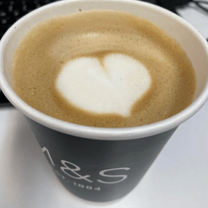 M&S CAFE
心形奶泡，咖啡味道...