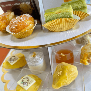 ★Amazing takeaway afternoon tea set. Which is...