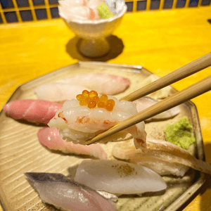 鮮魚壽司定食
定食包括沙律、小食、十件...