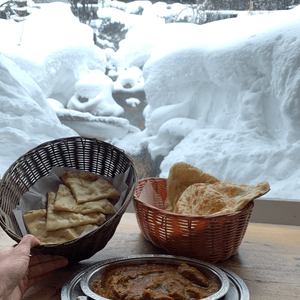 北海道定山溪溫泉景♨️配咖喱薄餅...