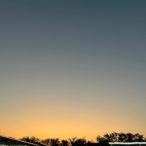 送走今天的夕陽
迎接新一天的古怪事☠️

...