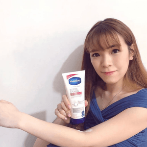護膚好物❤️凡士林專業舒敏修護燕麥保濕乳