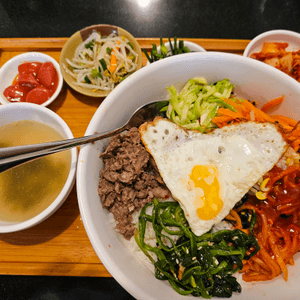 心型旦的牛肉韓式飯