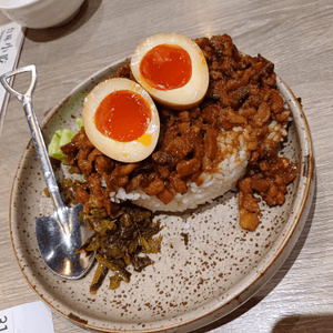 油香四溢肉燥飯