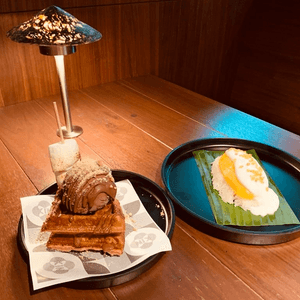 雪糕waffle &椰汁芒果糯米飯 