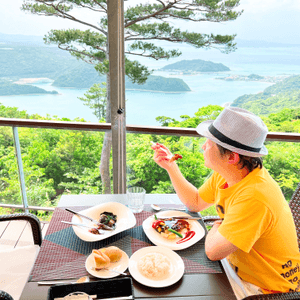 沖繩秘景隱世餐廳, 一定要提前打電話book位先坐露台枱