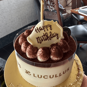 LUCULLUS龍島tiramisu生日蛋糕