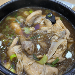 韓國百年黑蒜湯人參雞