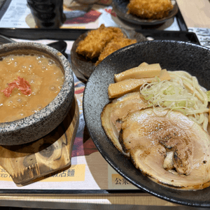 又平又抵食嘅沾麵