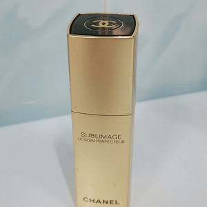 Chanel SUBLIMAGE 全效再生亮肌底霜(素顏霜)