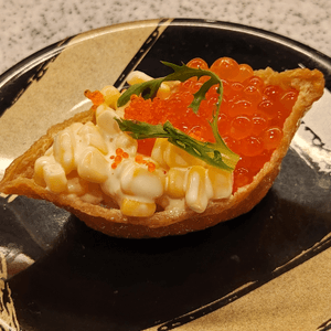 黃金魚子船😍 初嚐点壽司