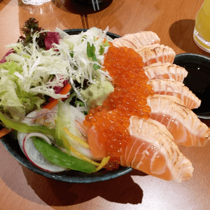 ✨️ 炙•宴 💕鮮魚子三文魚丼✨️