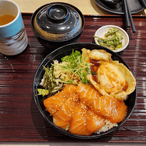 ✨️鮮甜肥美三文魚丼🤤淡淡油脂✨️