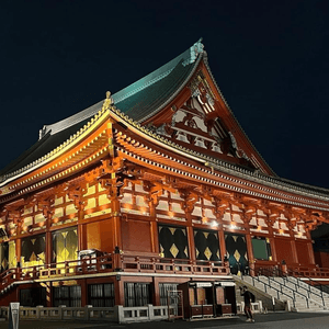 晚上的雷門寺