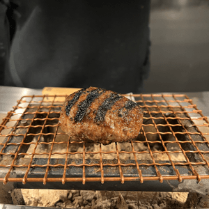 近期大熱 挽肉と米 