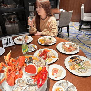 「威靈頓牛柳·龍蝦·生蠔」🥩海陸盛宴自助餐✨