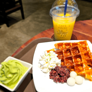 CP值高既waffle & matcha 雪糕