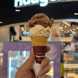 夏日必食☀️。雙球雪糕🍦🍨