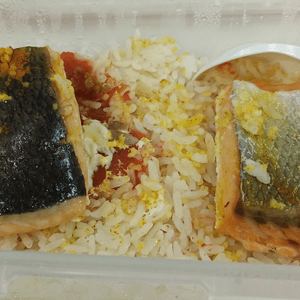 三文魚柳飯