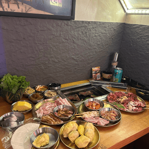 燒肉屋天后🔥和牛榴槤放題！🤤 120分鐘任食！