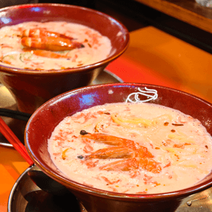 🍜人氣蝦湯拉麵店「幕多」進駐太古一碗極濃蝦湯背後的執著