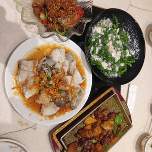 放假大餐🥳平價盡享鮑魚湯套餐！