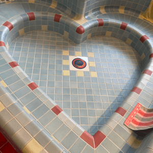 浸淫藝術浴池 🛁🌌