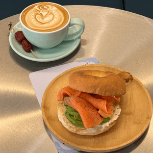 media 4