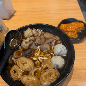 必食大尊+車仔麵+豬大腸+五香牛腩+炸魚皮