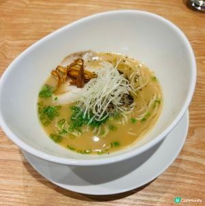 金色不如帰拉麵🍜，豚骨湯底濃厚，麵條彈牙😋