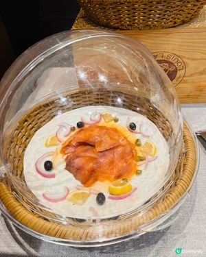 $99 酒店半自助餐有蝦有三文魚有青口😻