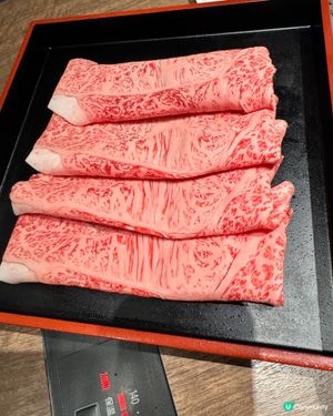 位於博多站的高質素和牛火鍋