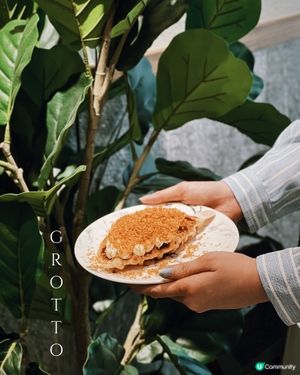 深藍色拱門打卡Cafe _Grotto