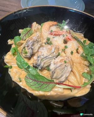 Pizza Maru爆膏海鮮辣捲粉！芝加哥薄餅拉絲20cm🤤