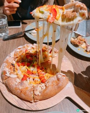 Pizza Maru芝士拉絲20cm！海鮮披薩🍕x泡菜鴨胸🤤