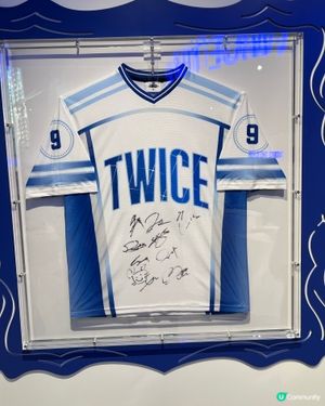 Twice pop up store 