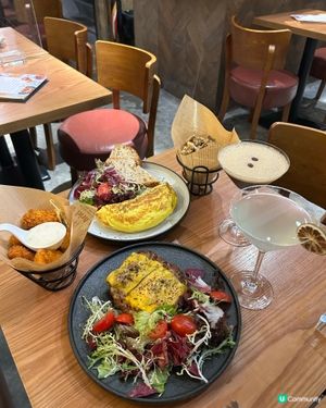 炸蠔、炸雞、意粉、奄列、咖啡、特調！😋朝啡夕酒🍸