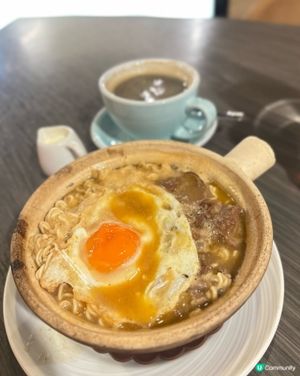 抵食下午茶 💕 煲仔沙爹牛肉麵 + 熱咖啡 ☕️