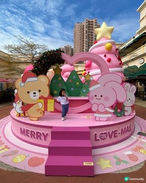 粉紅聖誕打卡！同囡囡勁開心🥳 黃金海岸走起！