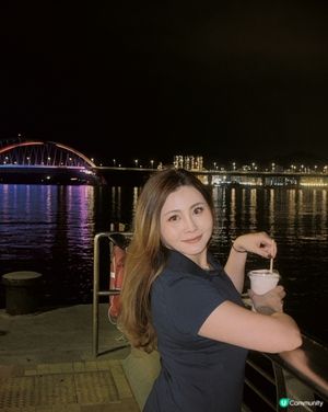 喜茶今日買一送一！快啲約friend 💖