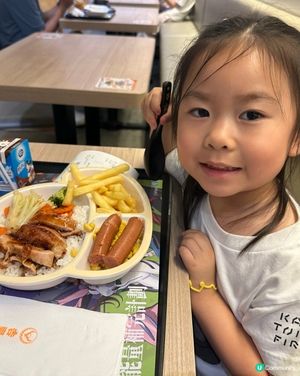 兒童餐正！🤤🍱🥢