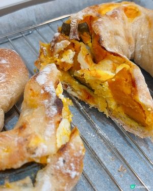 🔥大熱足料麵包店🎃南瓜忌廉芝士包🥖超重手