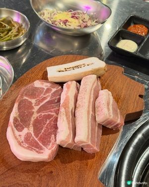 燒肉兩個人撐到肚腩凸 🤤