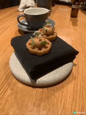 Whey@中環
米芝連一星的新加坡fusion菜，由頭盤、主