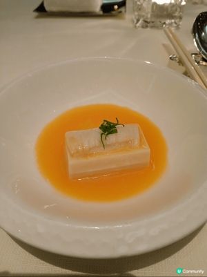 麗思卡爾頓酒店天龍軒中菜廳，食材和做法都極緻!還以為會不夠飽