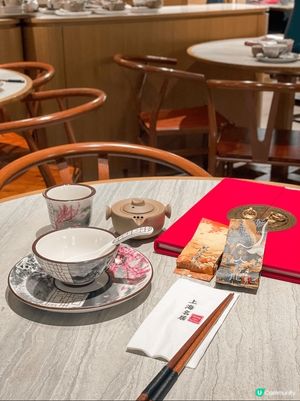 上海名居 (荃灣) 

愉景新城高派裝修的上海菜餐廳，有