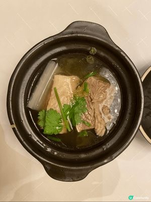 位於尖沙咀香格里拉酒店的香宮非常有名，今日跟家人去提早吃團年