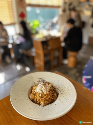 新墟咖啡，好好味班戟漢堡、龍蝦汁蟹肉飯立貝意粉同埋Cappu